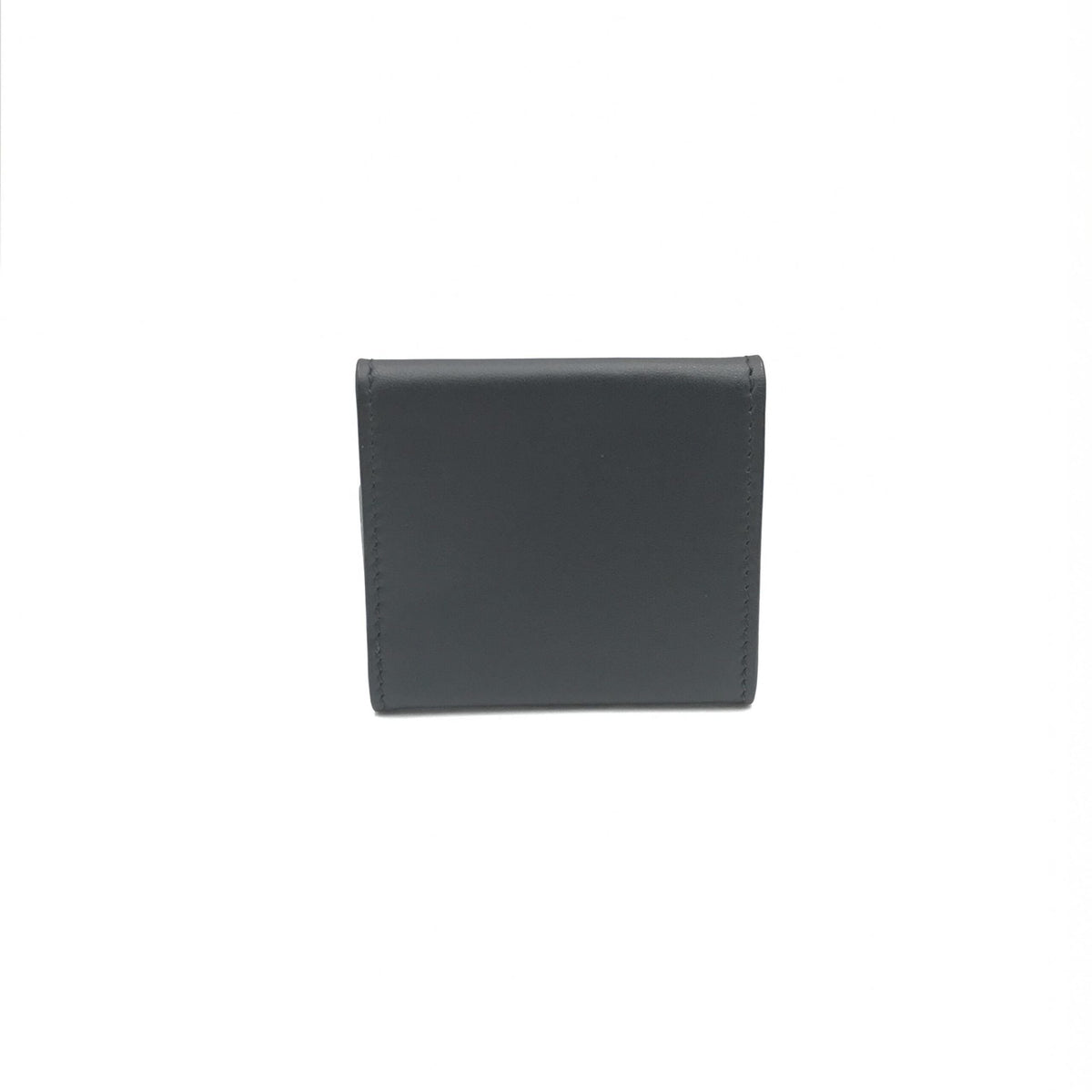 Gucci Compact Leather Wallet With Sleek Design