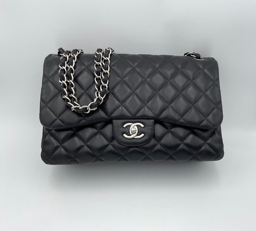 CHANEL Timeless Classique Jumbo Handbag