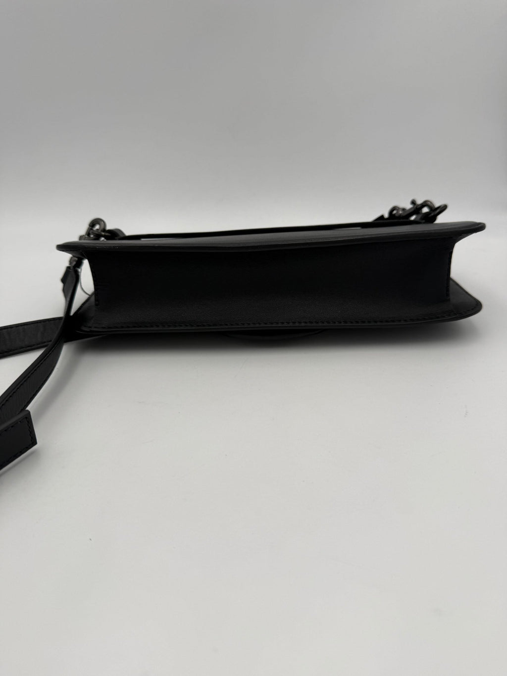 VALENTINO GARAVANI VLOGO Black Handbag