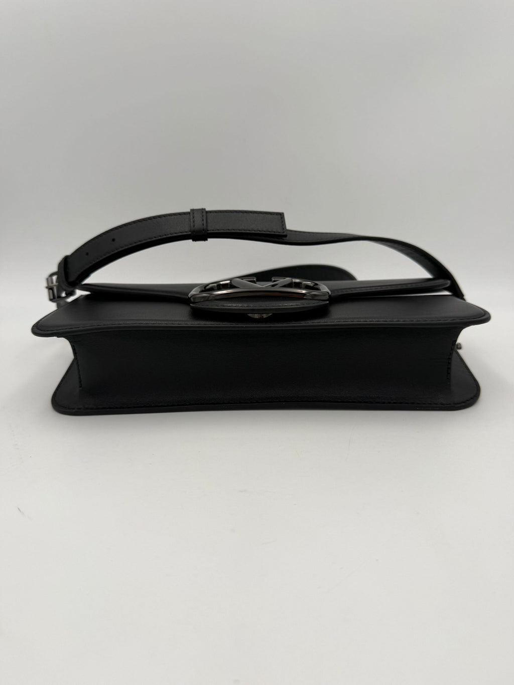 VALENTINO GARAVANI VLOGO Black Handbag