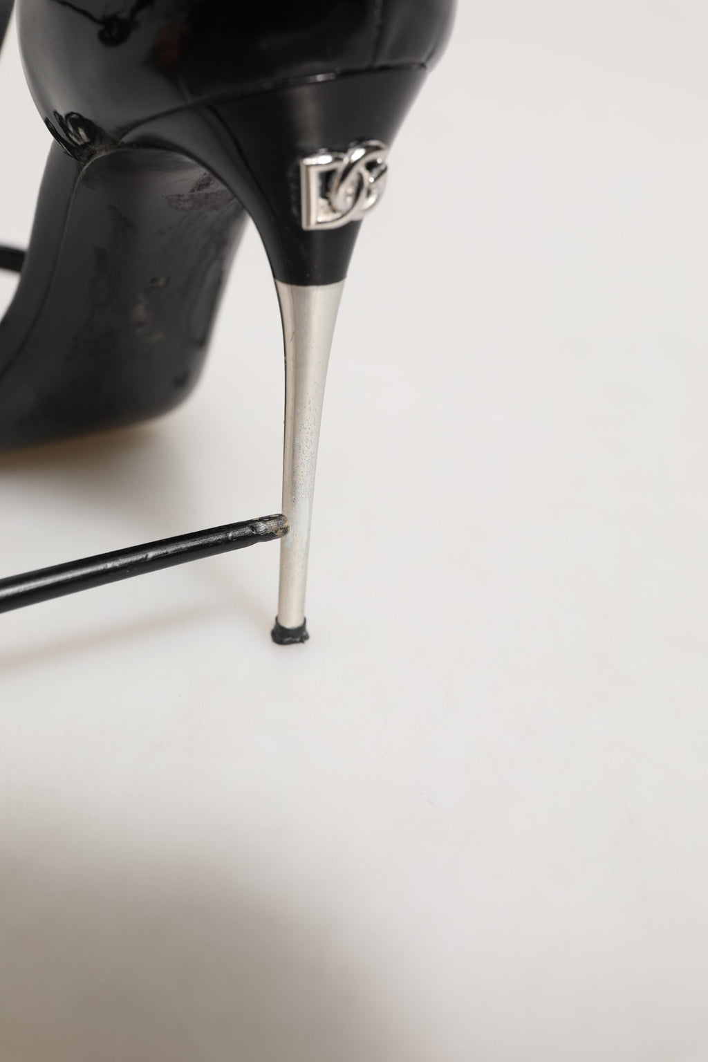 Dolce & Gabbana Black Leather T-strap Heels Sandals Shoes