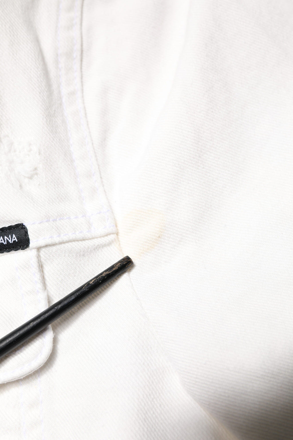 Dolce & Gabbana White Graffiti Cotton Stretch Denim Jacket
